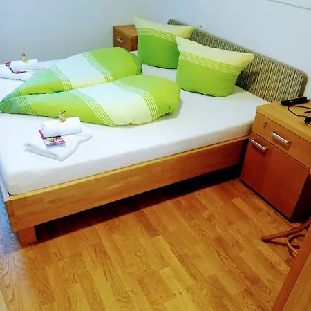 Hotel Garni 3*